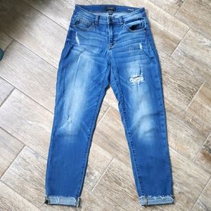Judy Blue, disressed, boyfriend fit jeans